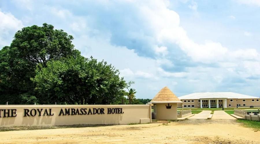 Royal Ambassador Hotel Harbel ภายนอก รูปภาพ